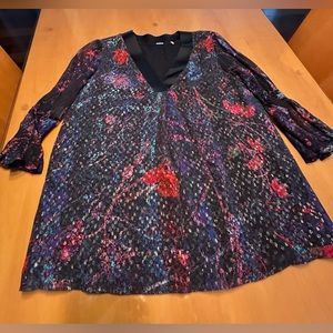 Elie Tahari size medium